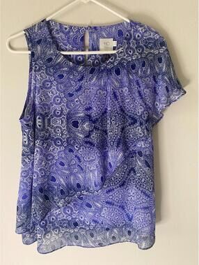 Anthropologie HD in Paris Blue Sun Garden Top Size10 flutter delicate sleeveless